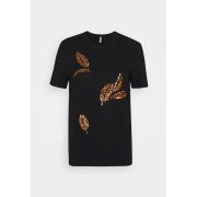 Футболка ONLKITA REG S/S LEAF/MOON TOP BOX JRS 15246473-Black-Print:BIG LEAVES ONLY